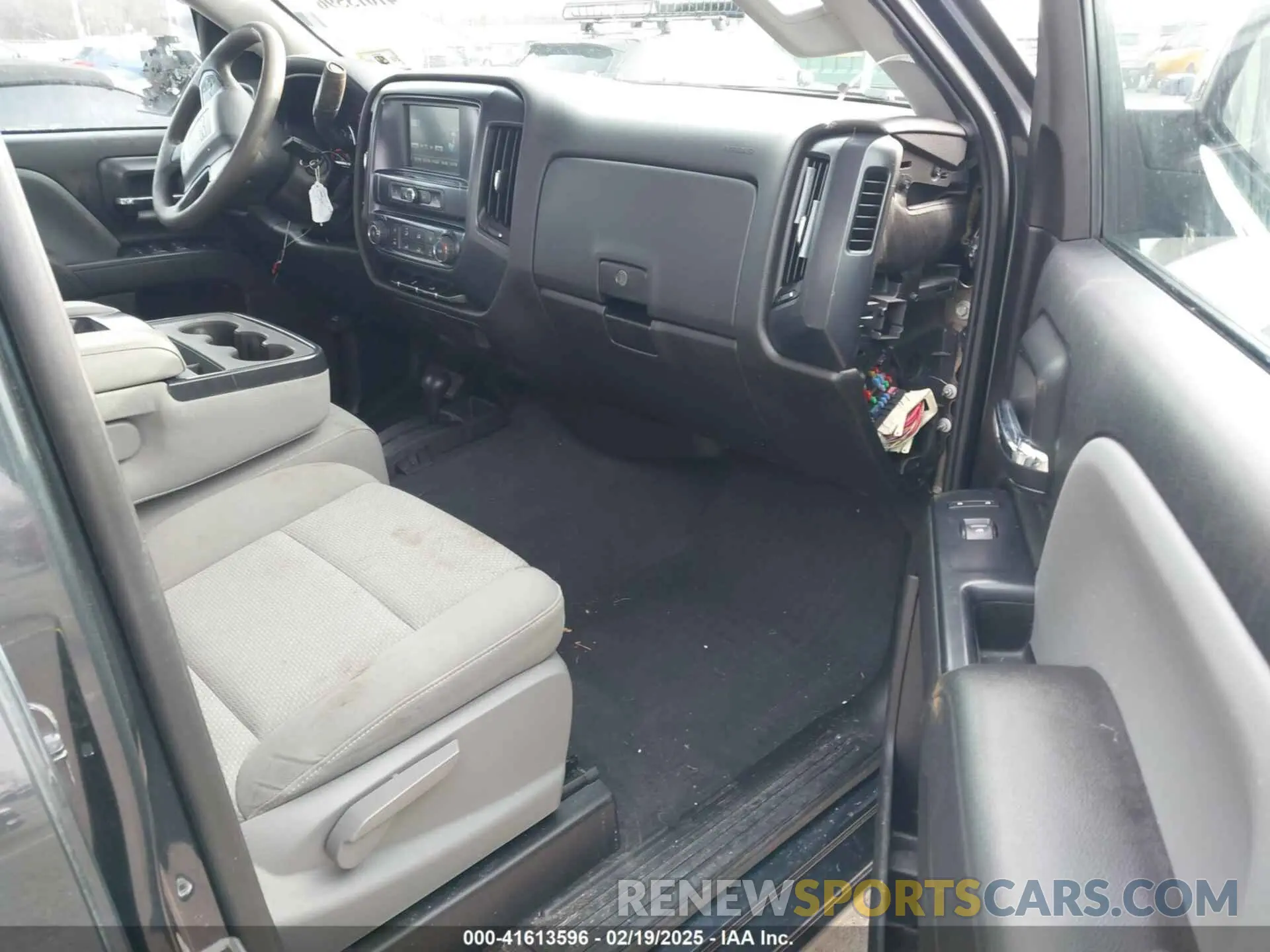 5 fotografías del automóvil dañado 2GTV2LEC8K1156749 GMC SIERRA 1500 LIMITED 2019