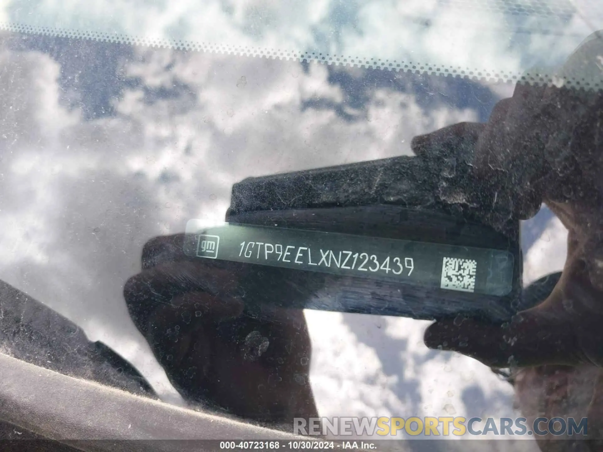 9 fotografías del automóvil dañado 1GTP9EELXNZ123439 GMC SIERRA 1500 LIMITED 2022