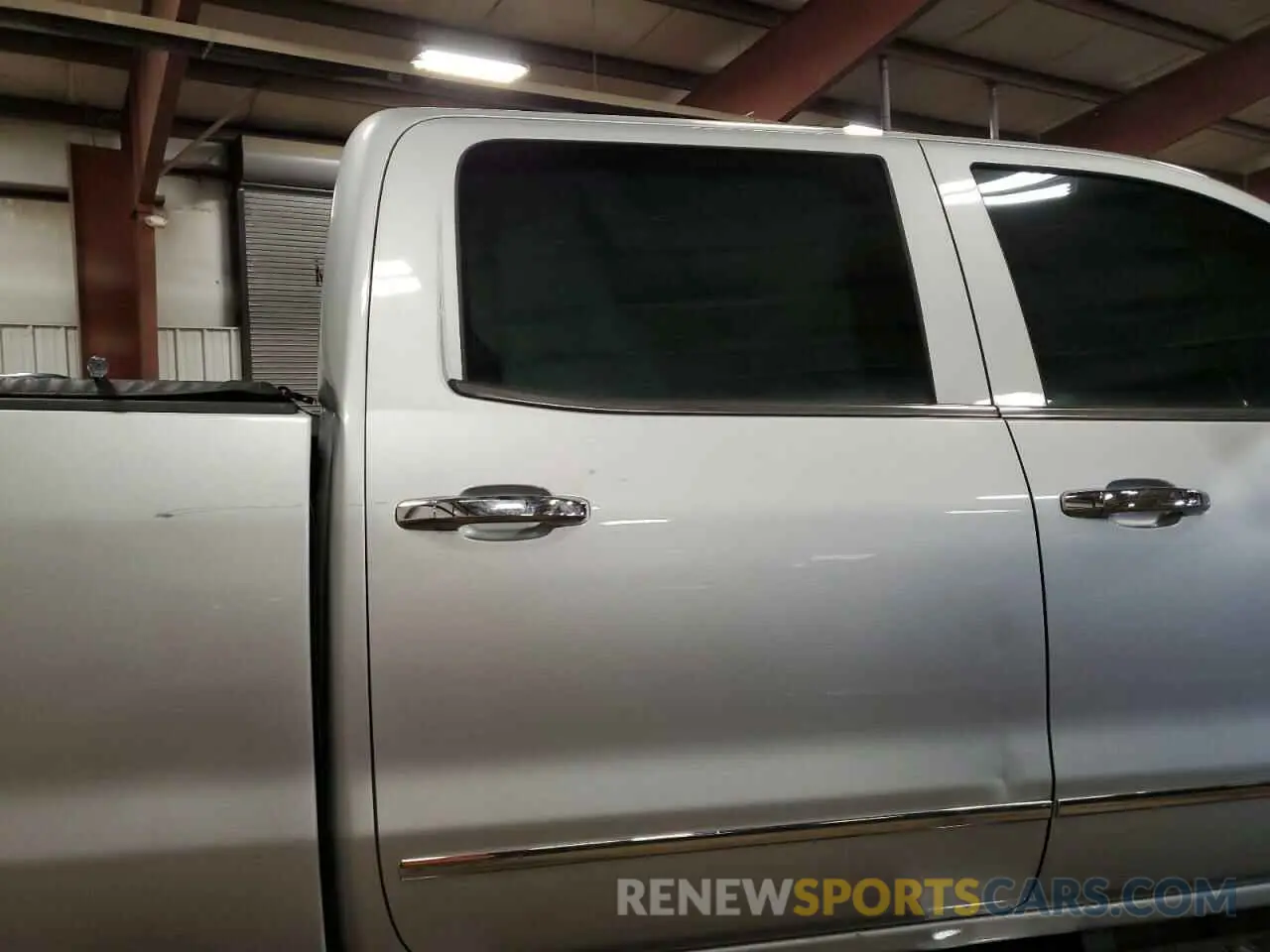 10 fotografías del automóvil dañado 1GT12SEY1KF202113 GMC SIERRA 2019