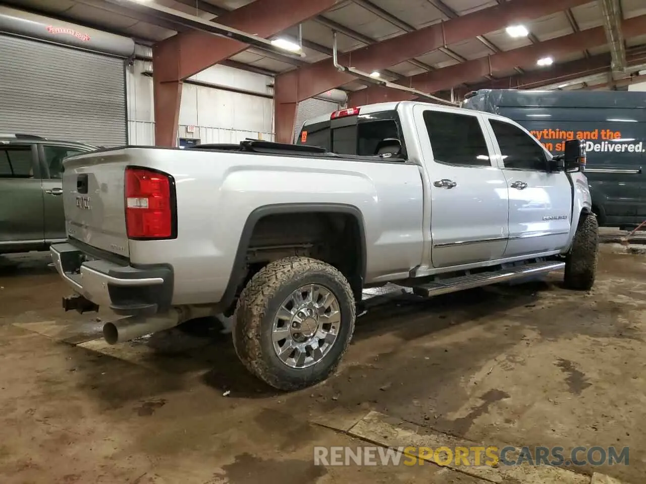 3 fotografías del automóvil dañado 1GT12SEY1KF202113 GMC SIERRA 2019