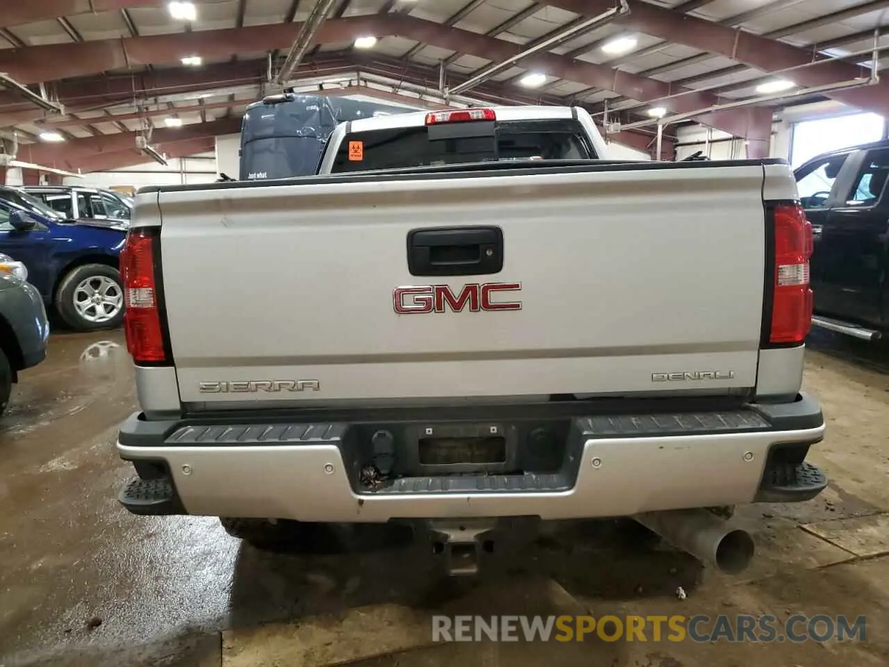 6 fotografías del automóvil dañado 1GT12SEY1KF202113 GMC SIERRA 2019