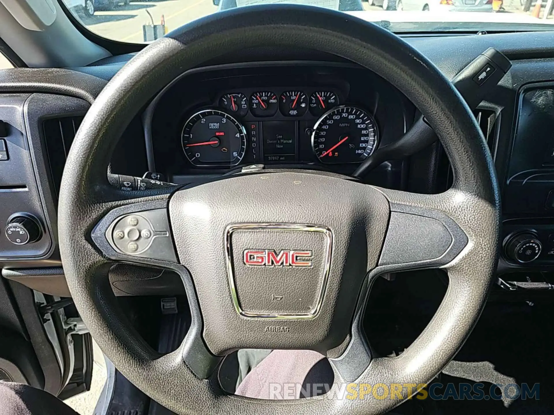 8 fotografías del automóvil dañado 1GT42TCY5KF247562 GMC SIERRA 2019