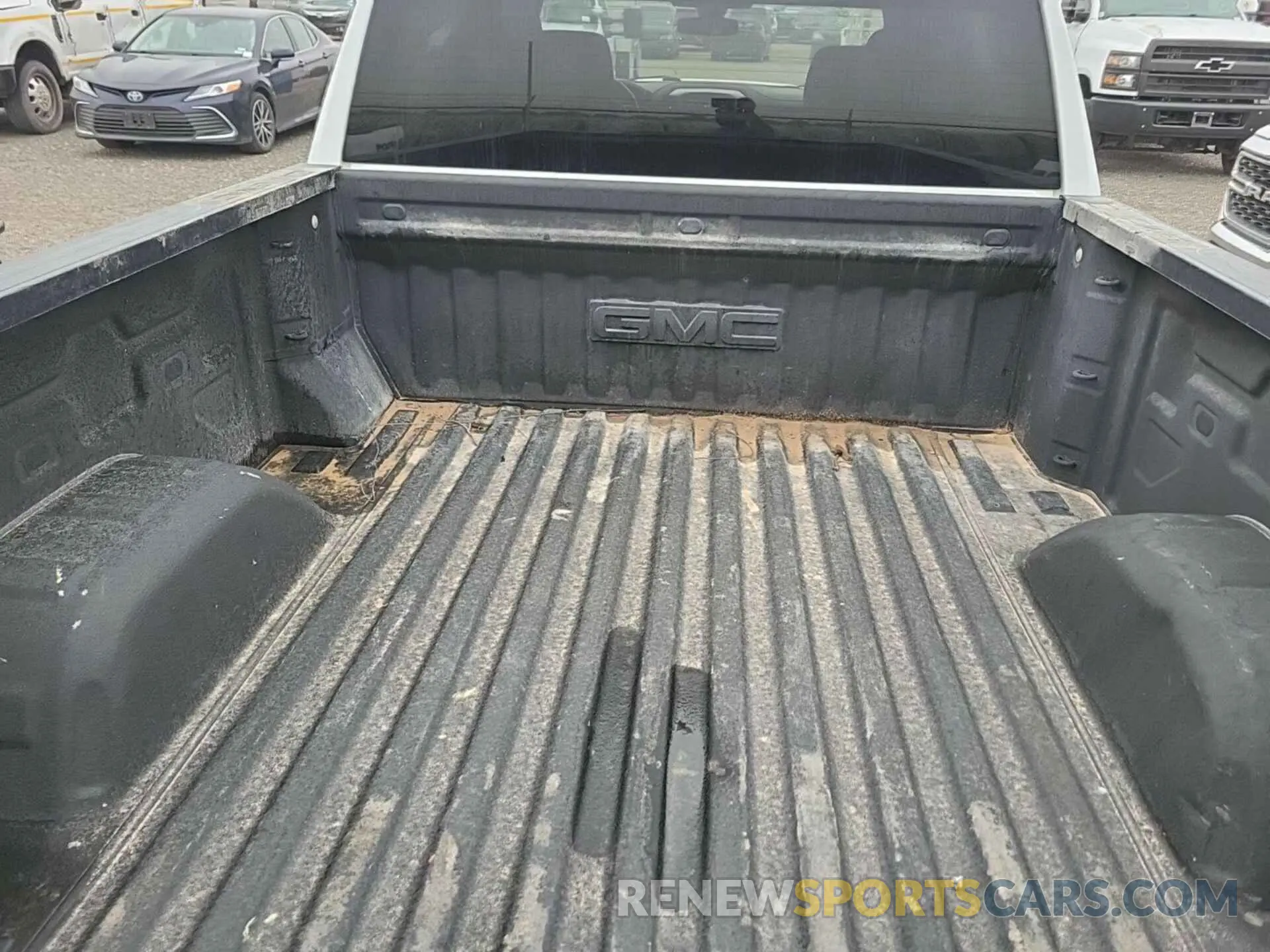 15 fotografías del automóvil dañado 1GTU9BED4KZ369893 GMC SIERRA 2019