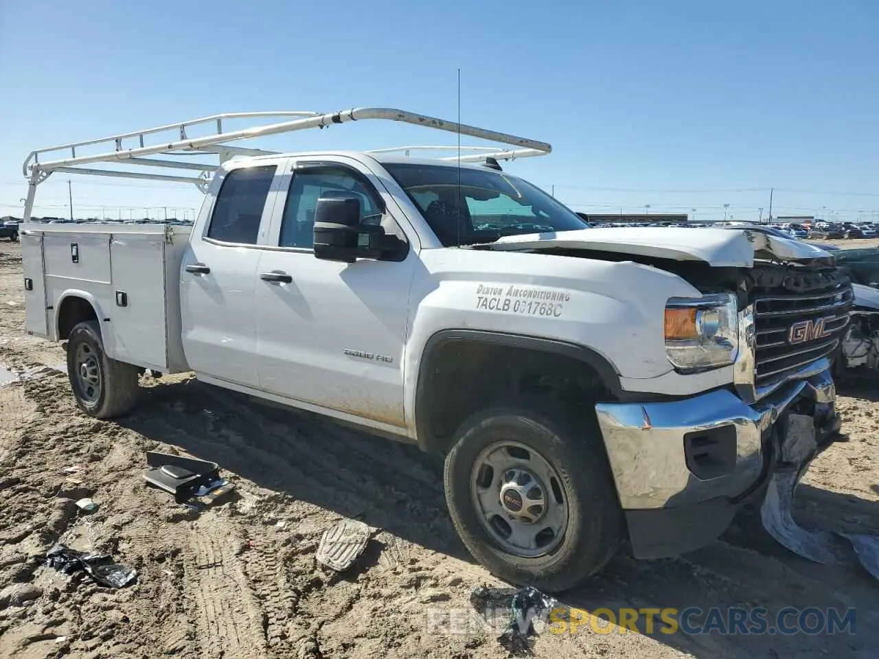 4 fotografías del automóvil dañado 2GD21NEG5K1135468 GMC SIERRA 2019