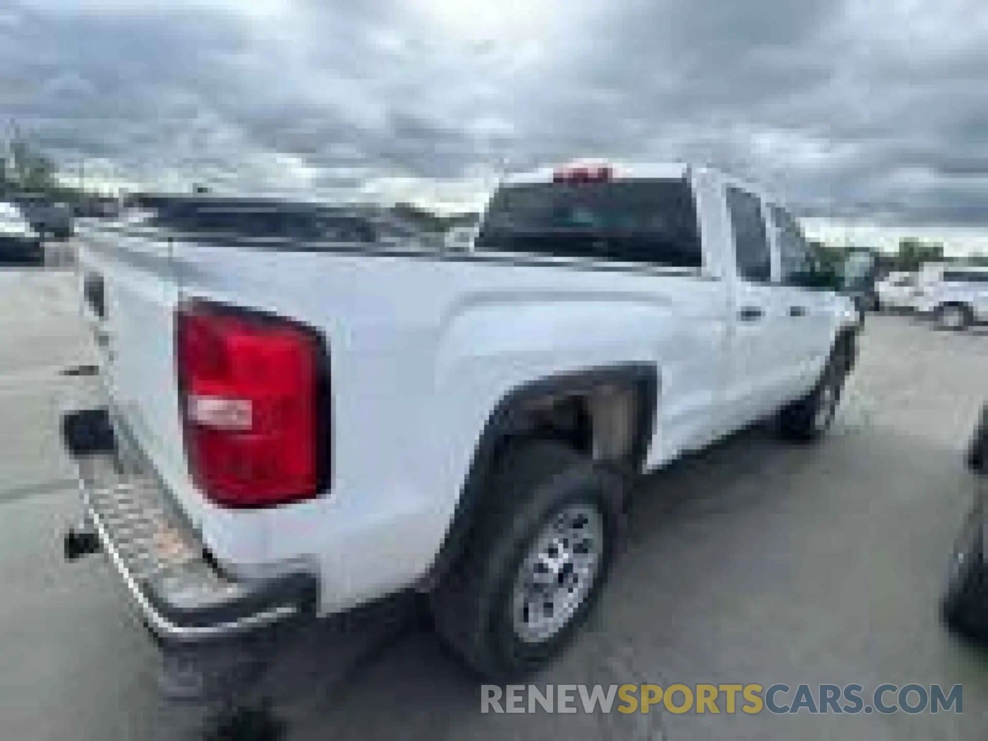 15 fotografías del automóvil dañado 2GT22NEG3K1225073 GMC SIERRA 2019