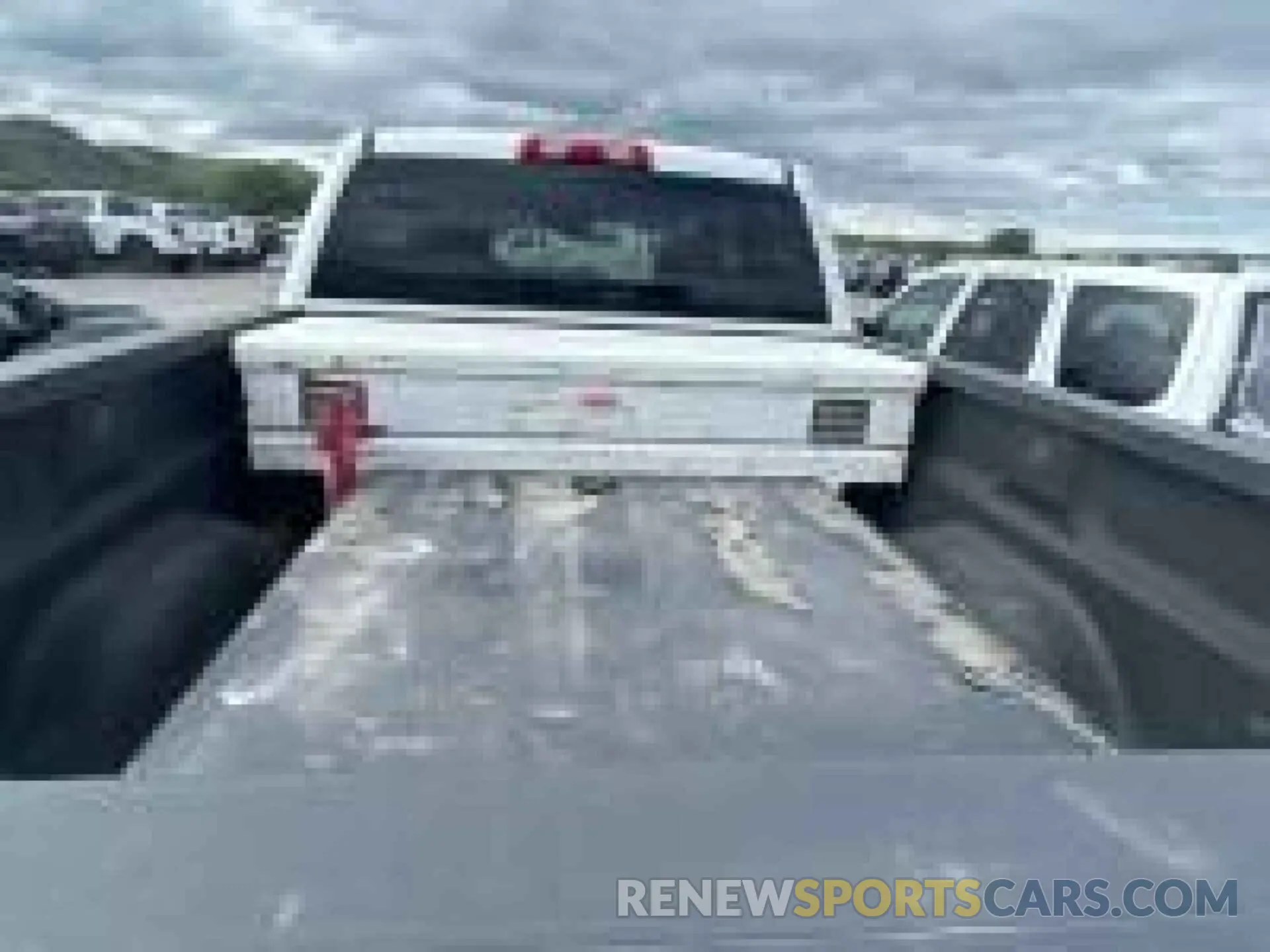 2 fotografías del automóvil dañado 2GT22NEG3K1225073 GMC SIERRA 2019
