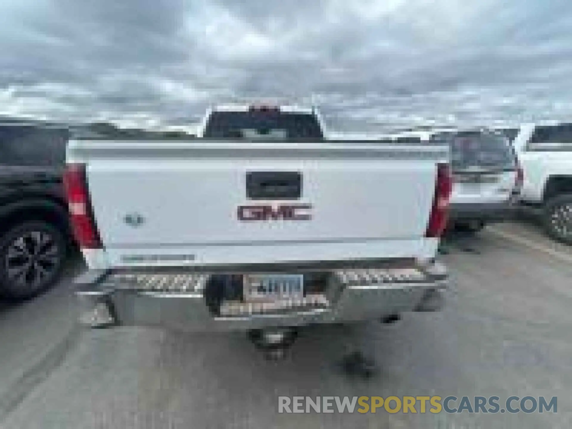 9 fotografías del automóvil dañado 2GT22NEG3K1225073 GMC SIERRA 2019