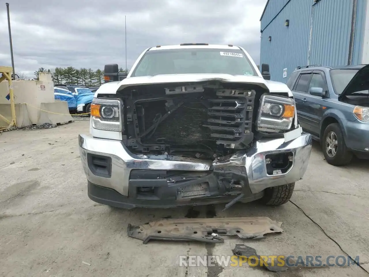 5 fotografías del automóvil dañado 2GT22NEG8K1128063 GMC SIERRA 2019