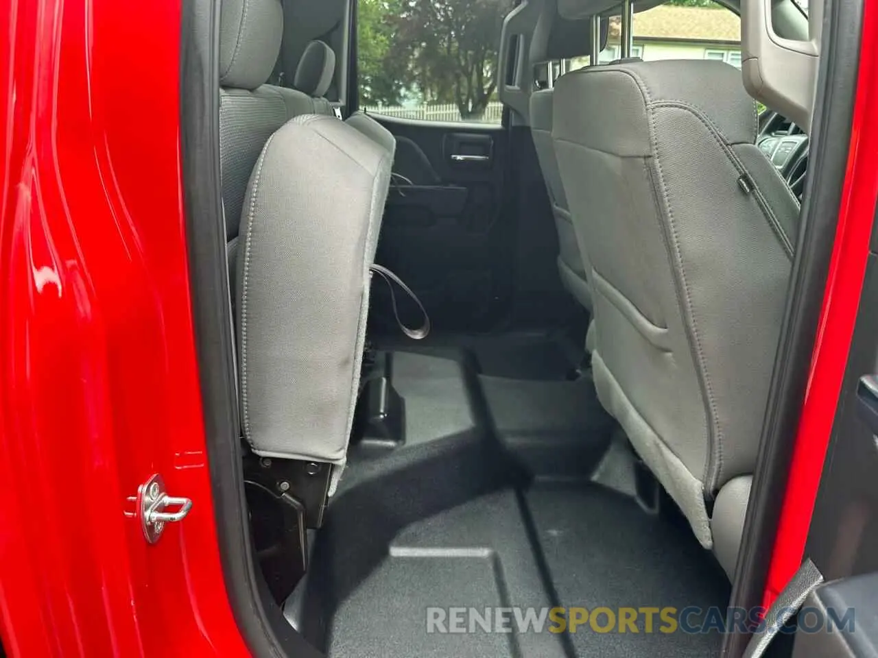 6 fotografías del automóvil dañado 2GTV2LEC1K1187034 GMC SIERRA 2019