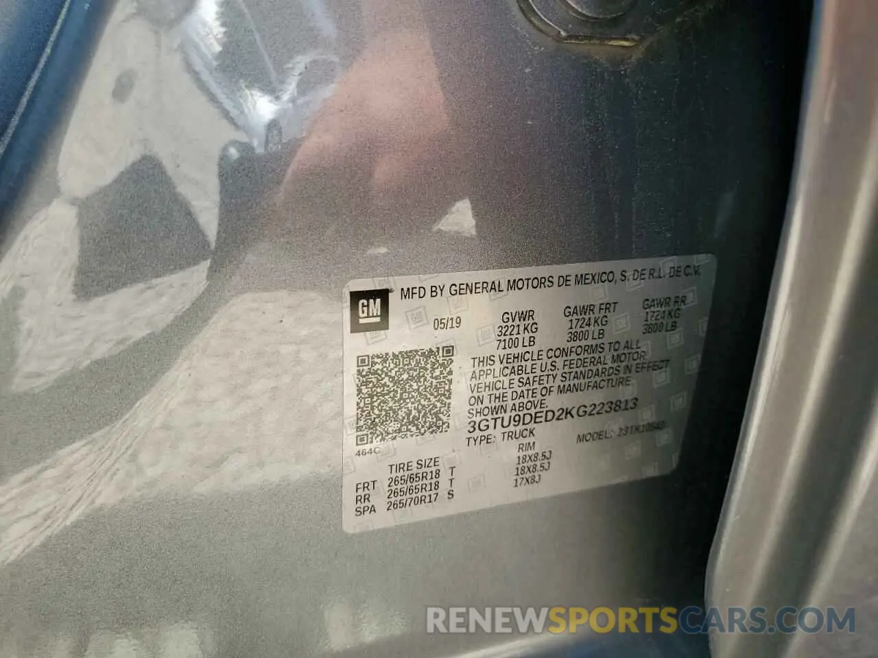 12 fotografías del automóvil dañado 3GTU9DED2KG223813 GMC SIERRA 2019