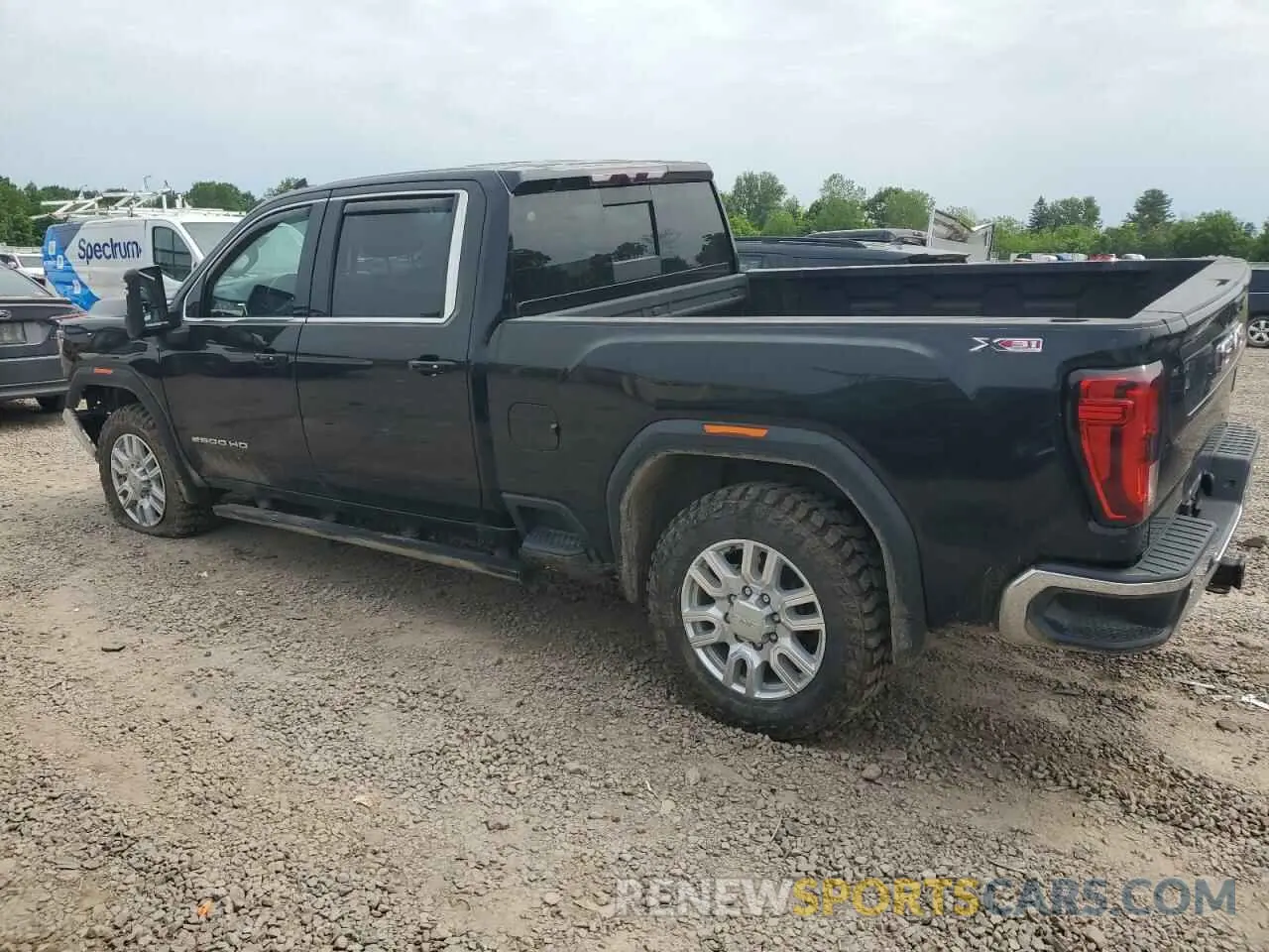 2 fotografías del automóvil dañado 1GT49ME70LF274885 GMC SIERRA 2020