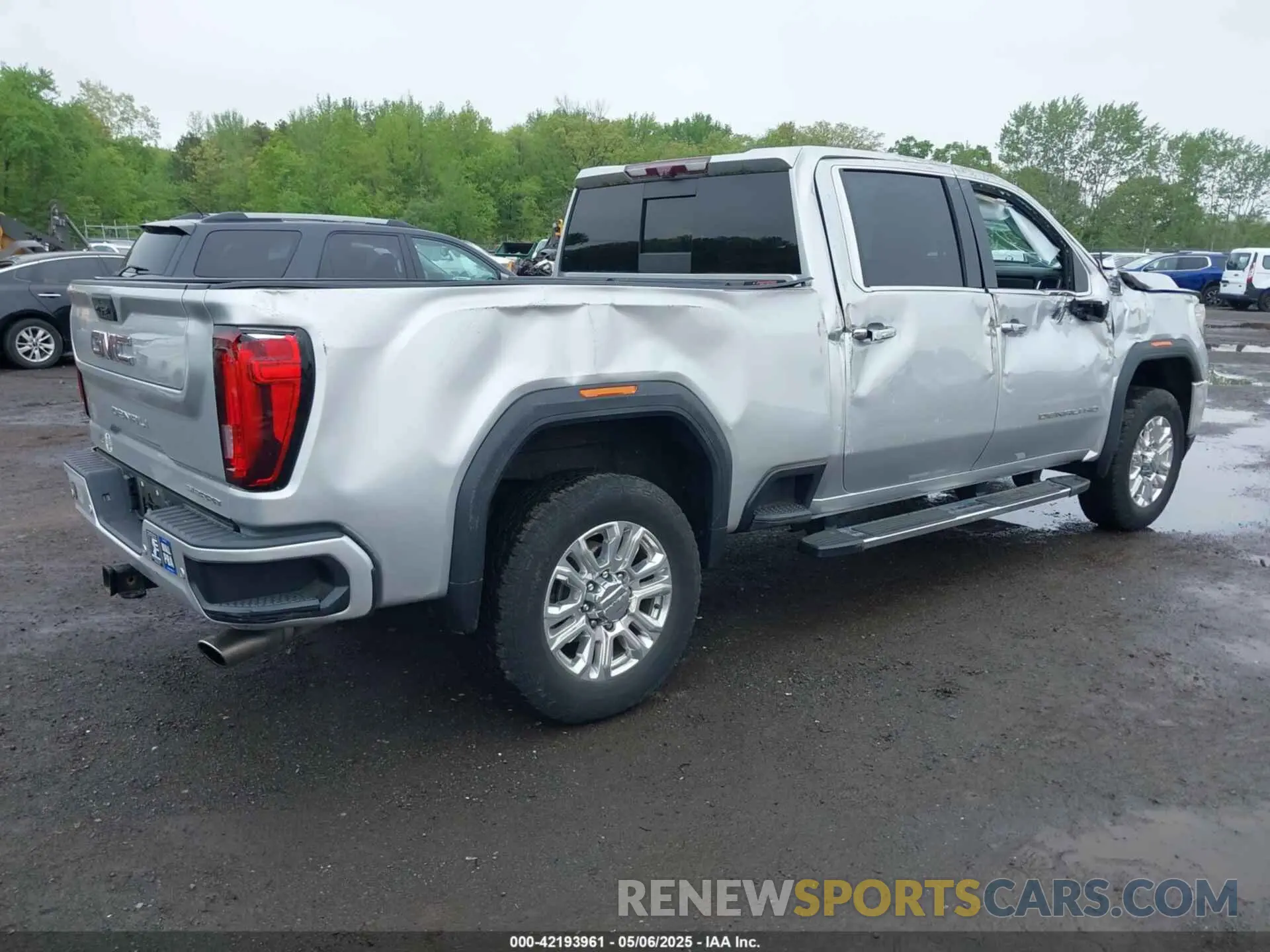 4 fotografías del automóvil dañado 1GT49RE79LF285364 GMC SIERRA 2020