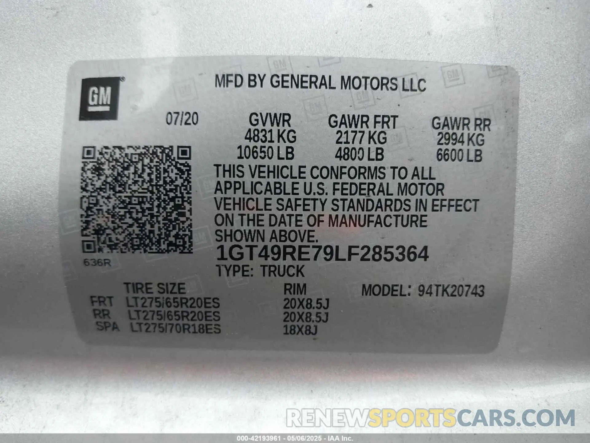 9 fotografías del automóvil dañado 1GT49RE79LF285364 GMC SIERRA 2020