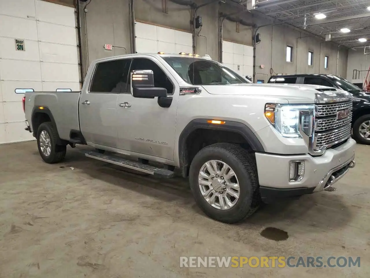 4 fotografías del automóvil dañado 1GT49REY6LF309662 GMC SIERRA 2020