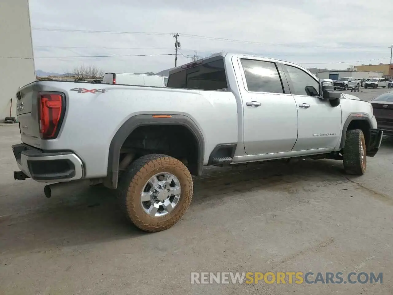 3 fotografías del automóvil dañado 1GT49REY9LF107074 GMC SIERRA 2020