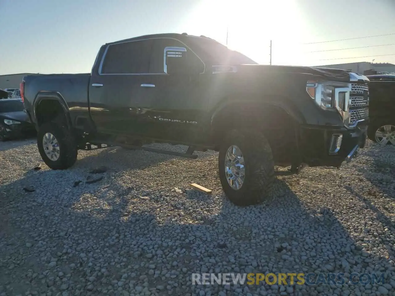 4 fotografías del automóvil dañado 1GT49REY9LF133397 GMC SIERRA 2020
