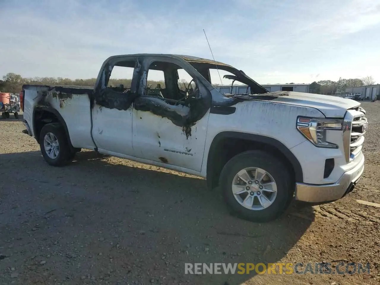 4 fotografías del automóvil dañado 1GTR8AEF0LZ322107 GMC SIERRA 2020