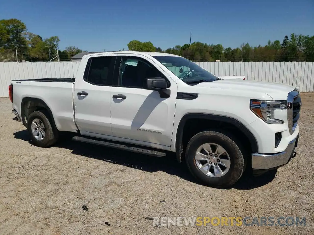 4 fotografías del automóvil dañado 1GTR9AEF6LZ294813 GMC SIERRA 2020