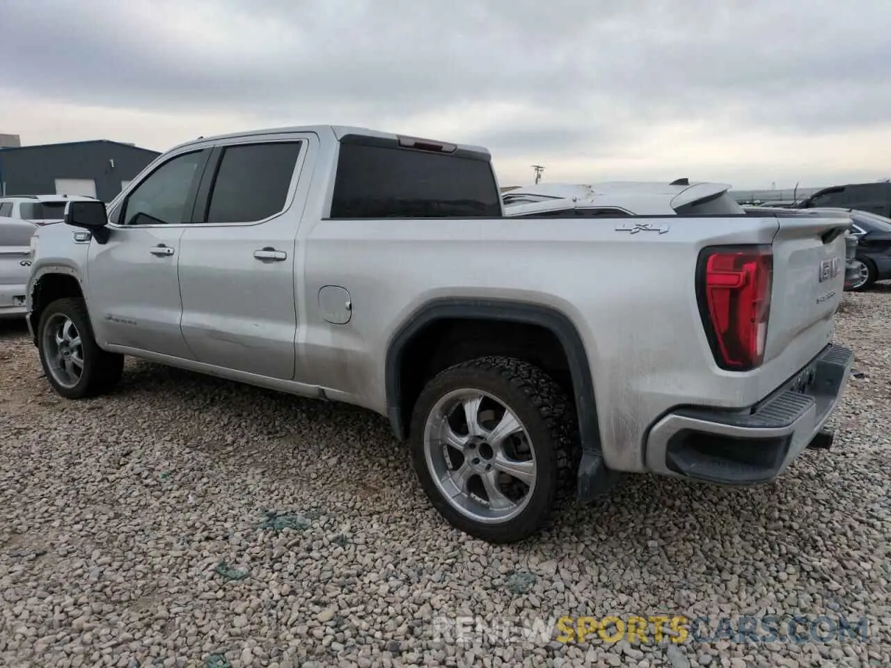 2 fotografías del automóvil dañado 3GTU9BET1LG301799 GMC SIERRA 2020