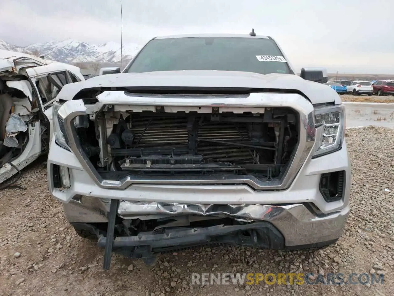 5 fotografías del automóvil dañado 3GTU9BET1LG301799 GMC SIERRA 2020