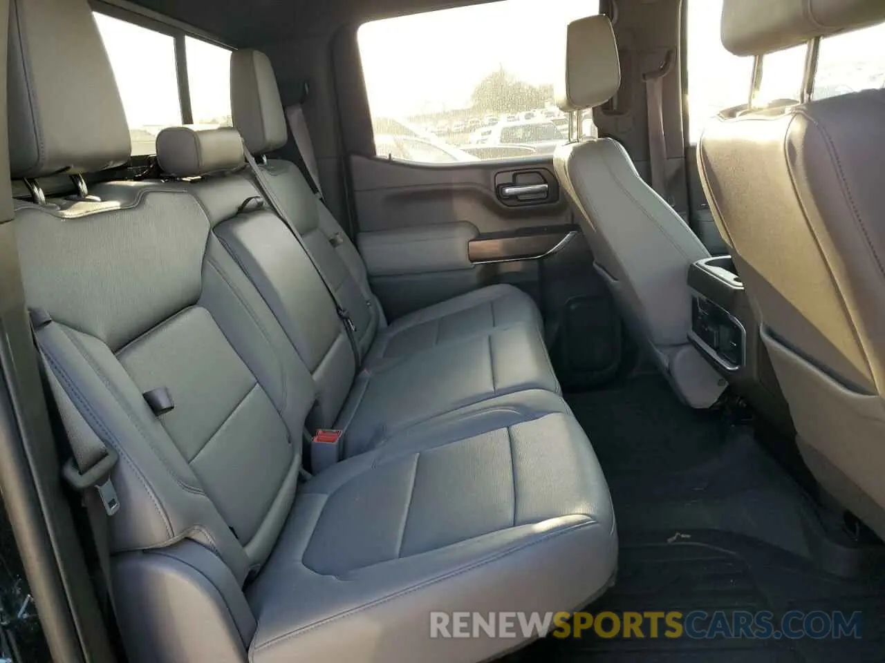 10 fotografías del automóvil dañado 3GTU9DED0LG335110 GMC SIERRA 2020