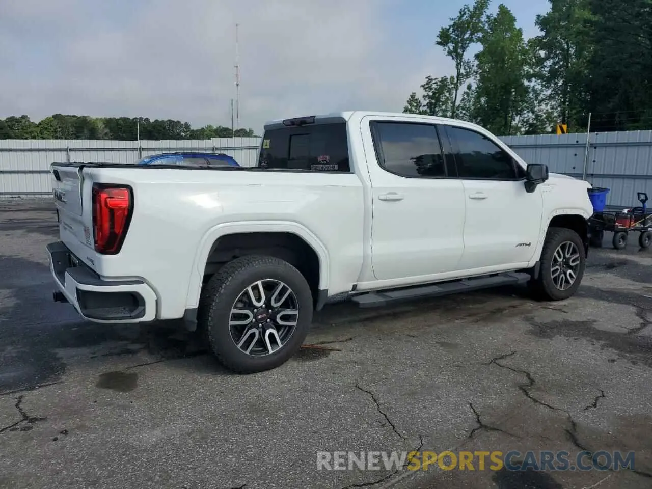 3 fotografías del automóvil dañado 3GTU9EET2LG240612 GMC SIERRA 2020