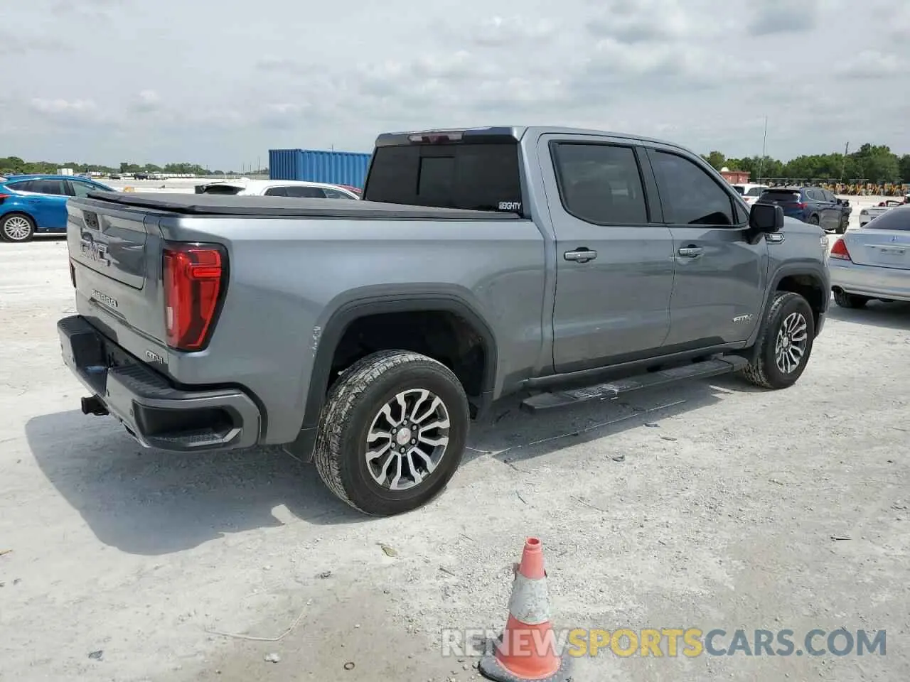 3 fotografías del automóvil dañado 3GTU9EET6LG277386 GMC SIERRA 2020