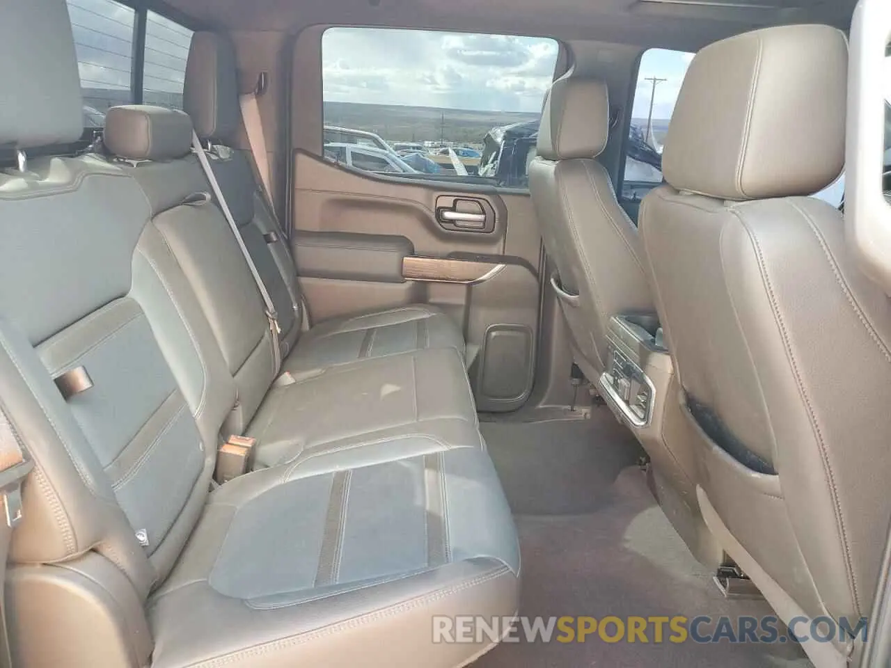 10 fotografías del automóvil dañado 3GTU9FEL5LG351998 GMC SIERRA 2020