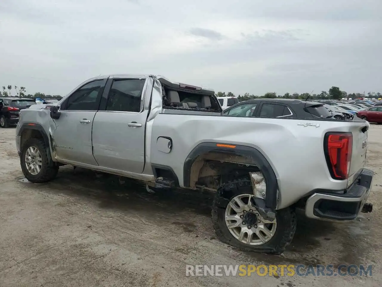 2 fotografías del automóvil dañado 1GT19MEY5MF101229 GMC SIERRA 2021