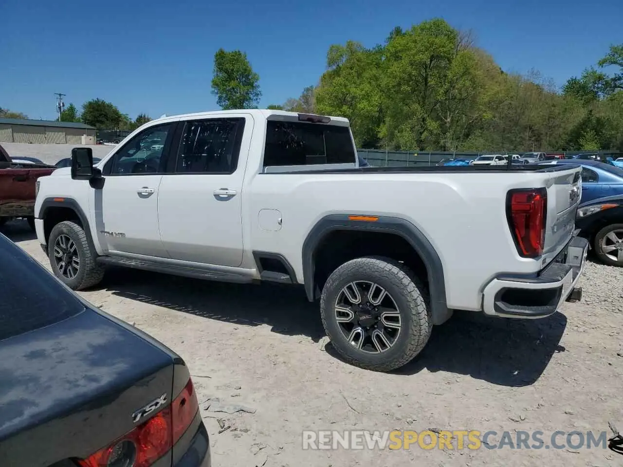 2 fotografías del automóvil dañado 1GT49PEY0MF103260 GMC SIERRA 2021