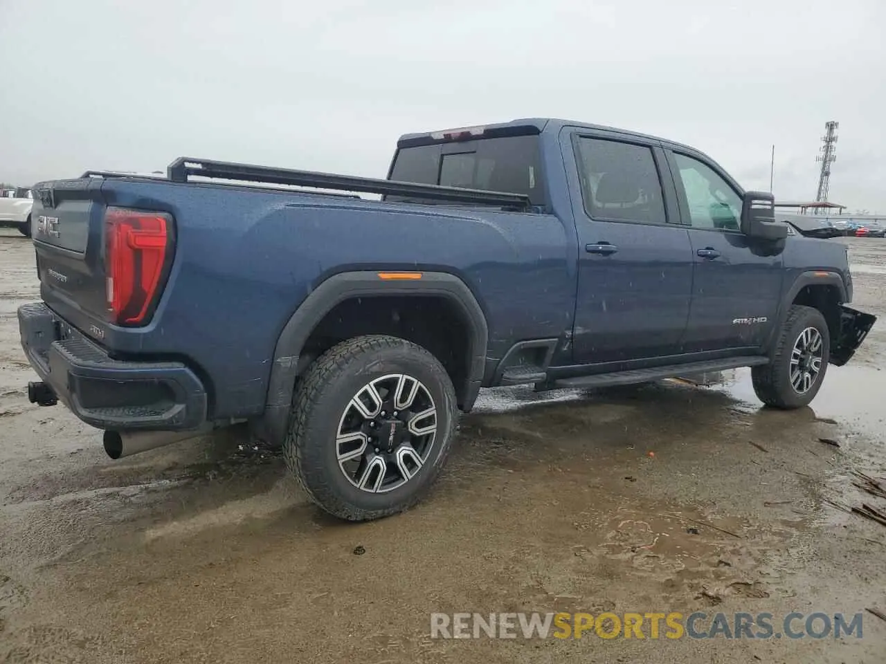 3 fotografías del automóvil dañado 1GT49PEYXMF179228 GMC SIERRA 2021