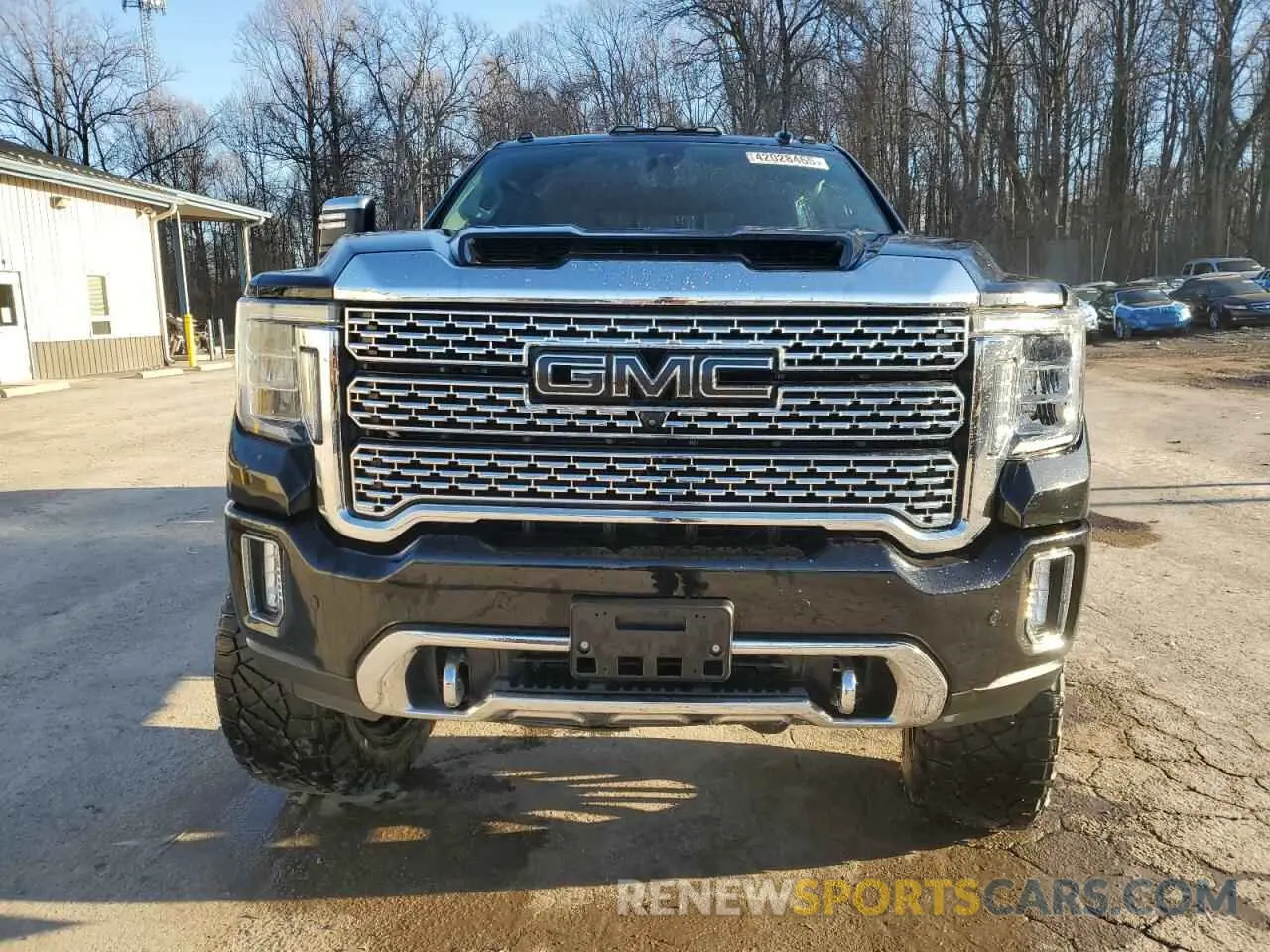 5 fotografías del automóvil dañado 1GT49REYXMF267854 GMC SIERRA 2021