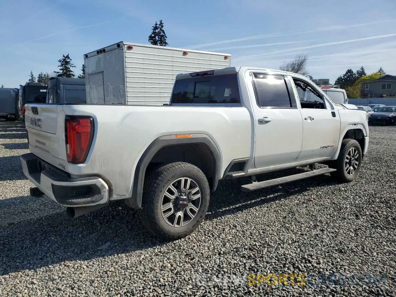 3 fotografías del automóvil dañado 1GT49VEY9MF263044 GMC SIERRA 2021