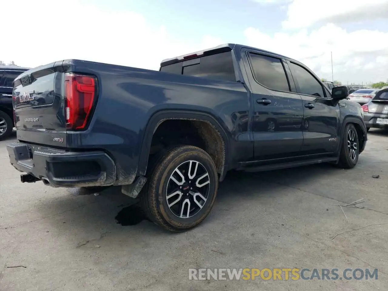 3 fotografías del automóvil dañado 1GTP9EEDXMZ198486 GMC SIERRA 2021