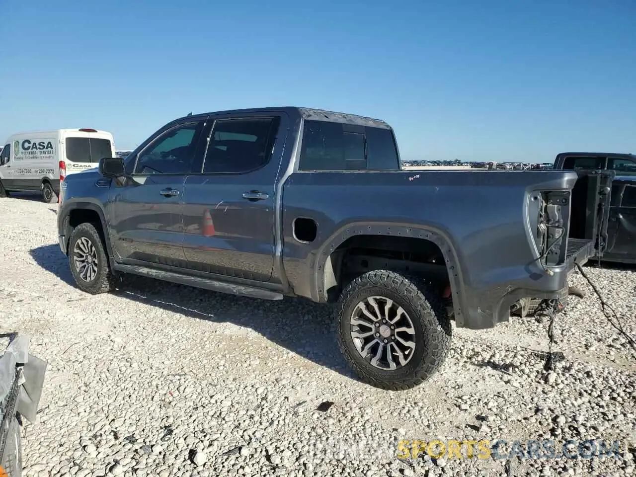 2 fotografías del automóvil dañado 1GTP9EEL0MZ209843 GMC SIERRA 2021