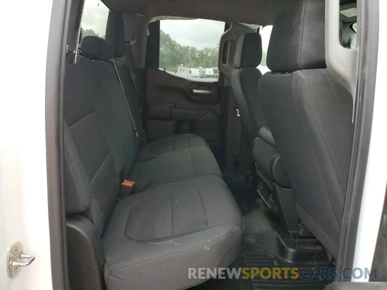 10 fotografías del automóvil dañado 1GTR8AEF4MZ101322 GMC SIERRA 2021