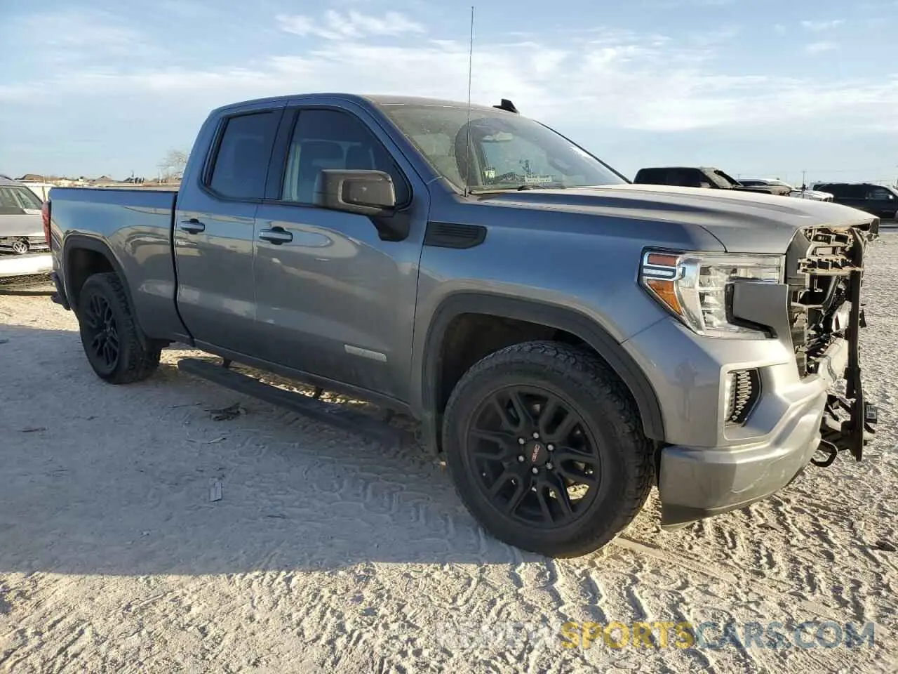 4 fotografías del automóvil dañado 1GTR8CEK4MZ200439 GMC SIERRA 2021