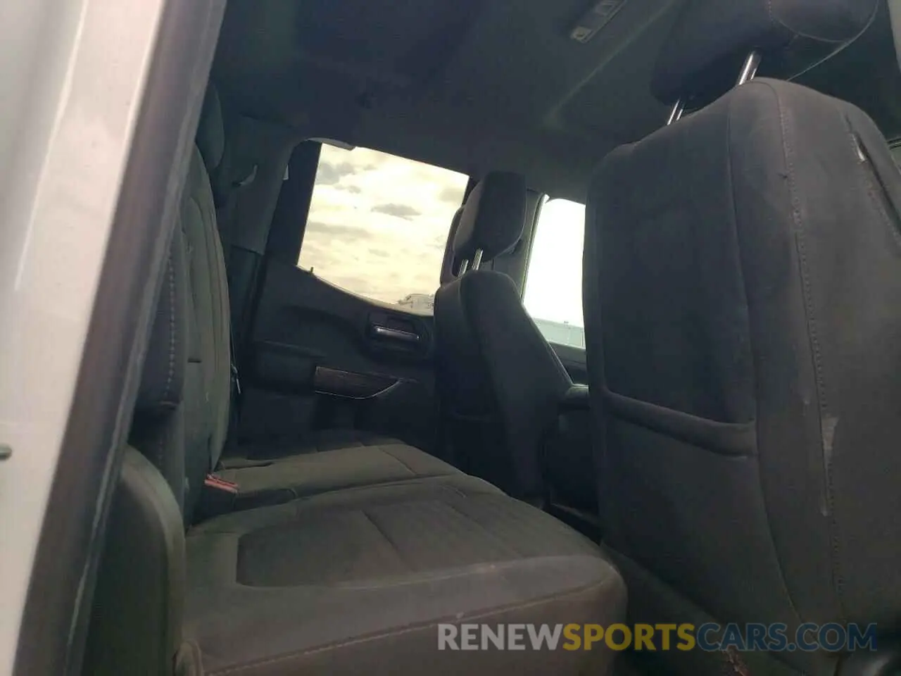 10 fotografías del automóvil dañado 1GTR9BEDXMZ415428 GMC SIERRA 2021