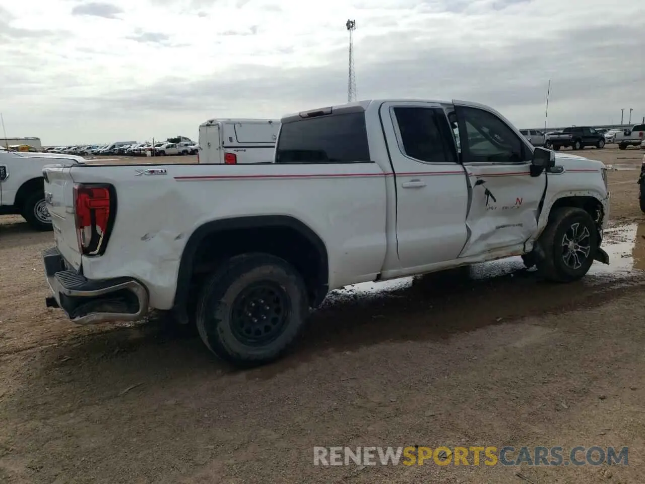 3 fotografías del automóvil dañado 1GTR9BEDXMZ415428 GMC SIERRA 2021