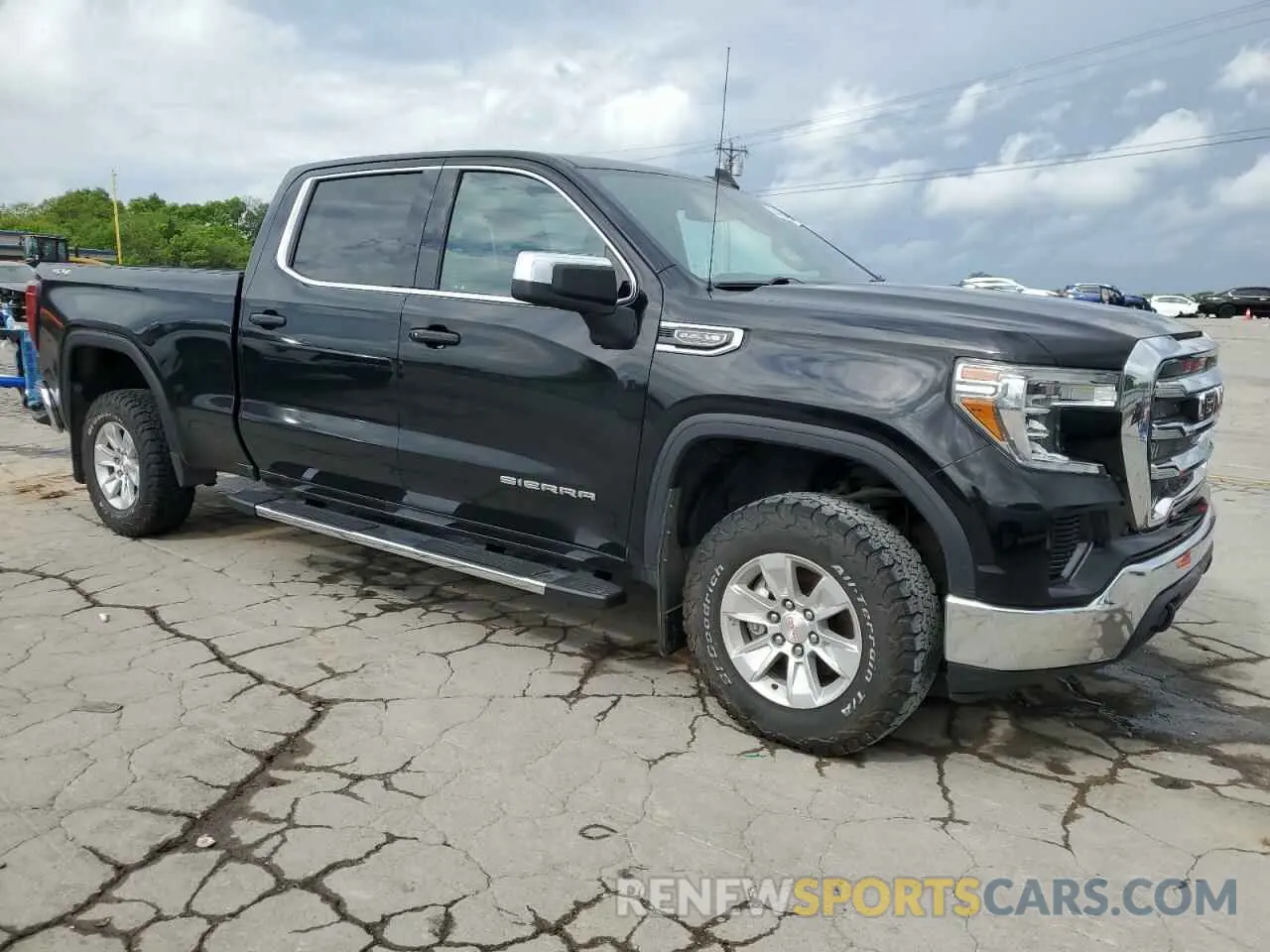4 fotografías del automóvil dañado 1GTU9BEDXMZ374325 GMC SIERRA 2021