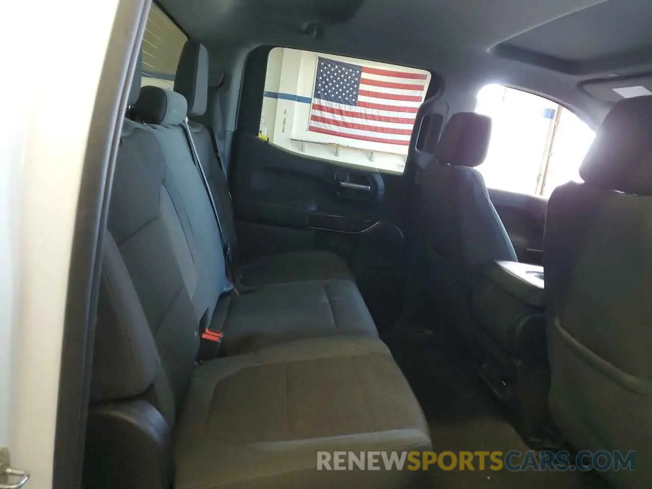 10 fotografías del automóvil dañado 1GTU9BET8MZ315605 GMC SIERRA 2021