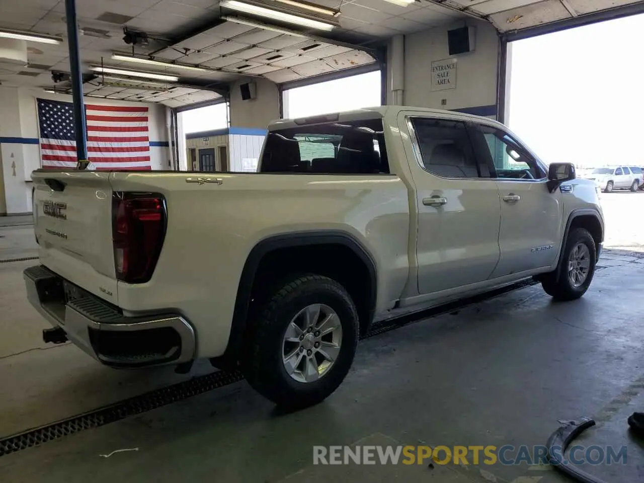 3 fotografías del automóvil dañado 1GTU9BET8MZ315605 GMC SIERRA 2021