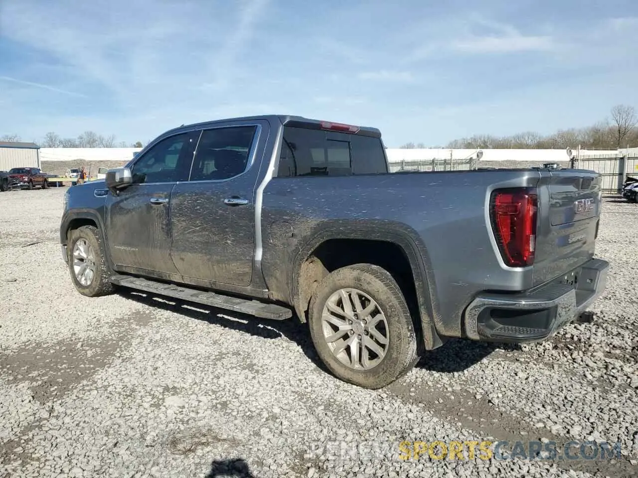 2 fotografías del automóvil dañado 3GTP8DED1MG433466 GMC SIERRA 2021