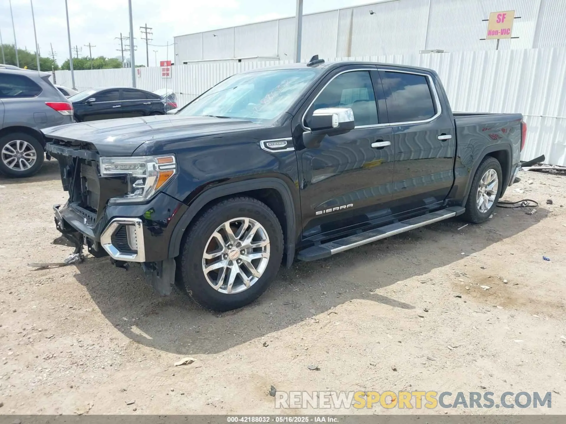 2 fotografías del automóvil dañado 3GTP8DEDXMG231158 GMC SIERRA 2021