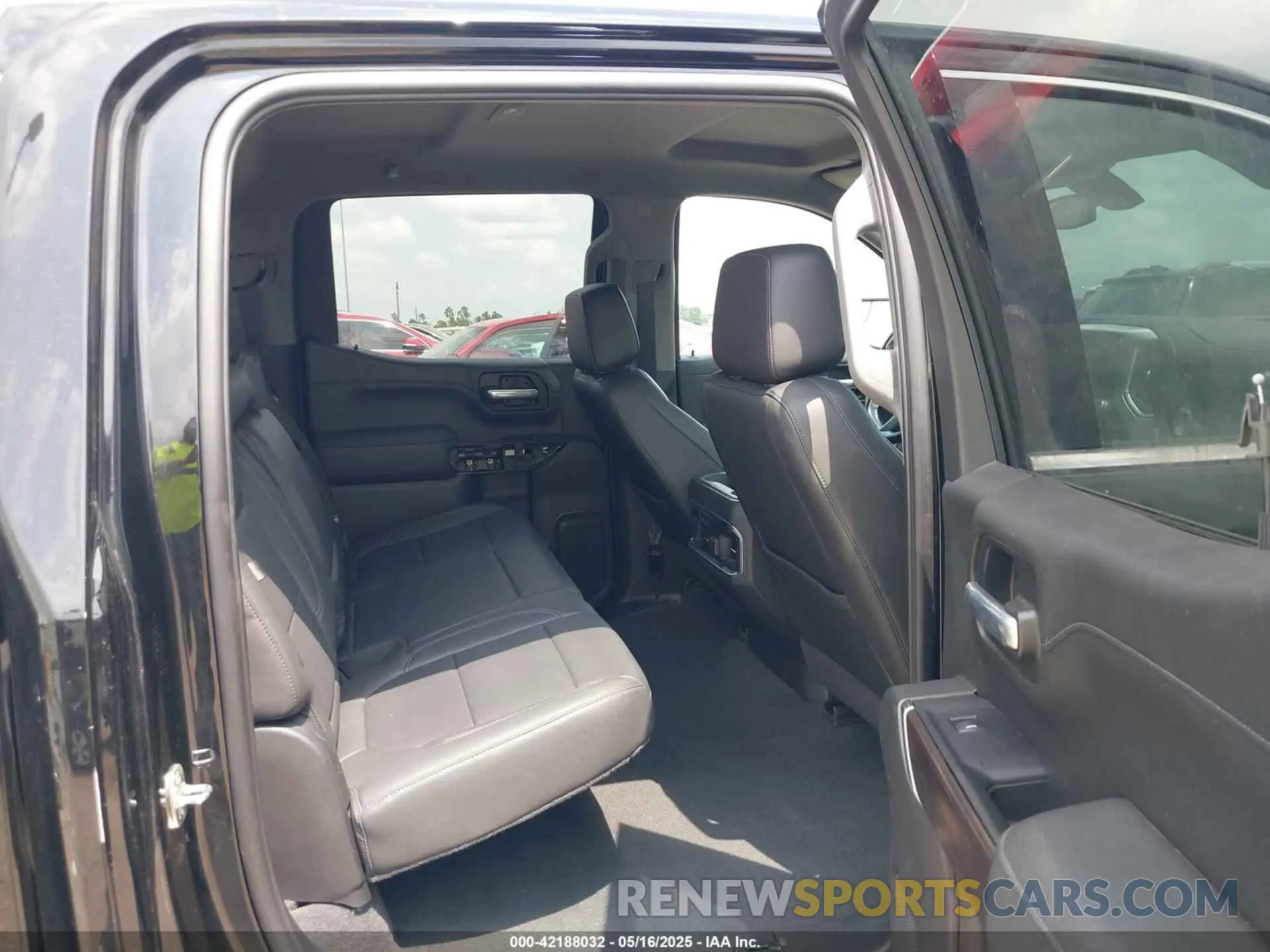 8 fotografías del automóvil dañado 3GTP8DEDXMG231158 GMC SIERRA 2021