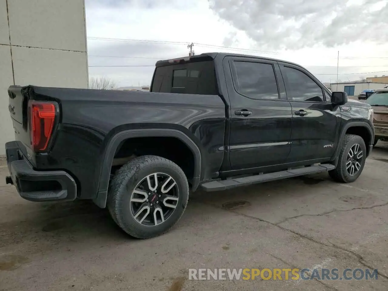 3 fotografías del automóvil dañado 3GTP9EED5MG337455 GMC SIERRA 2021