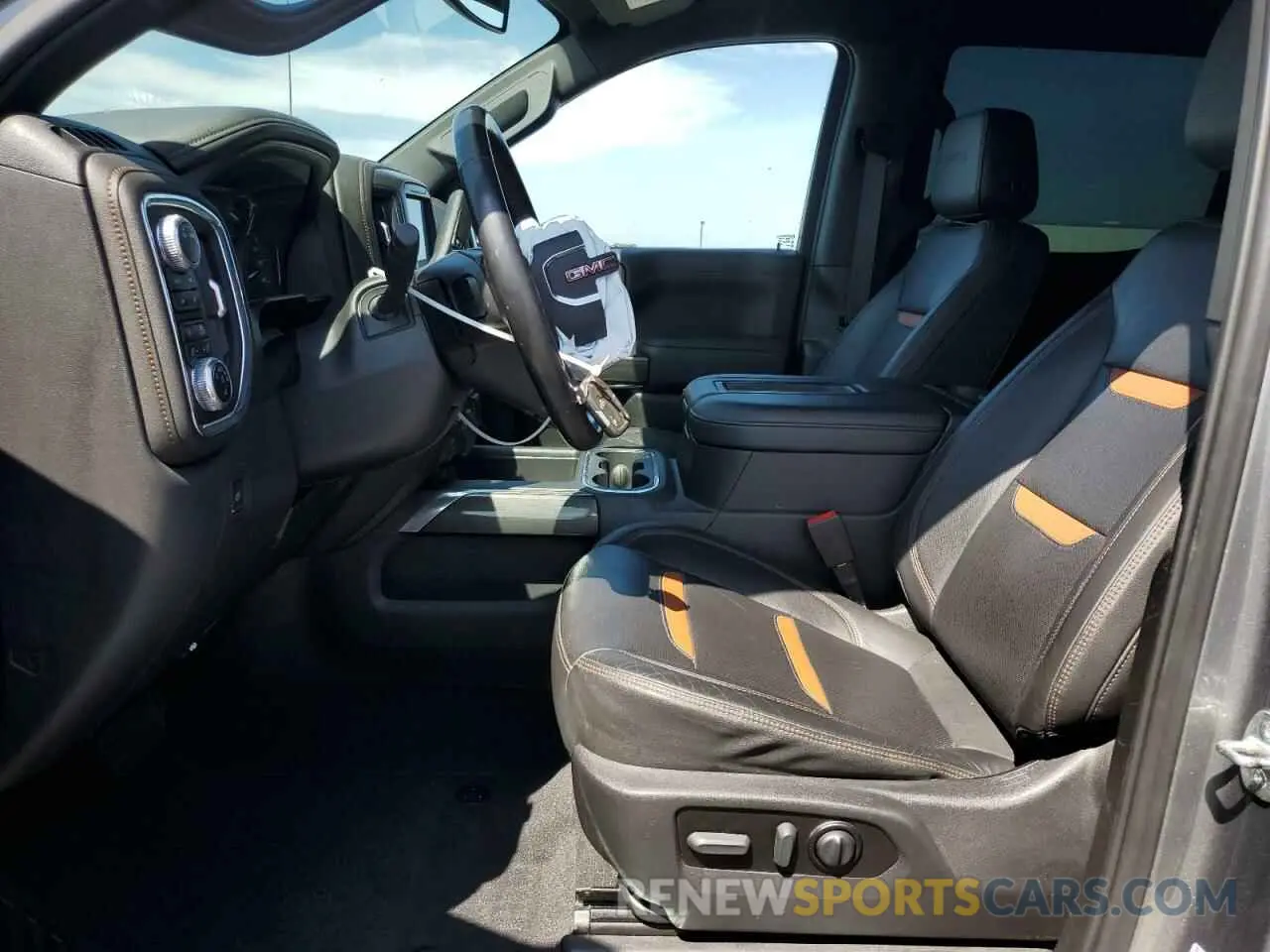 7 fotografías del automóvil dañado 3GTP9EEL2MG449962 GMC SIERRA 2021
