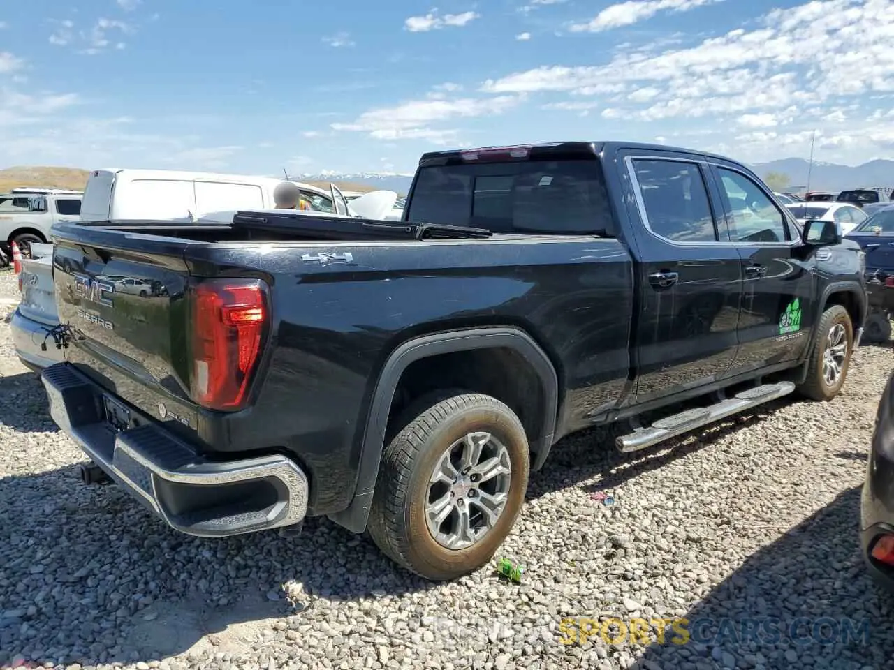 3 fotografías del automóvil dañado 3GTU9BETXMG108388 GMC SIERRA 2021