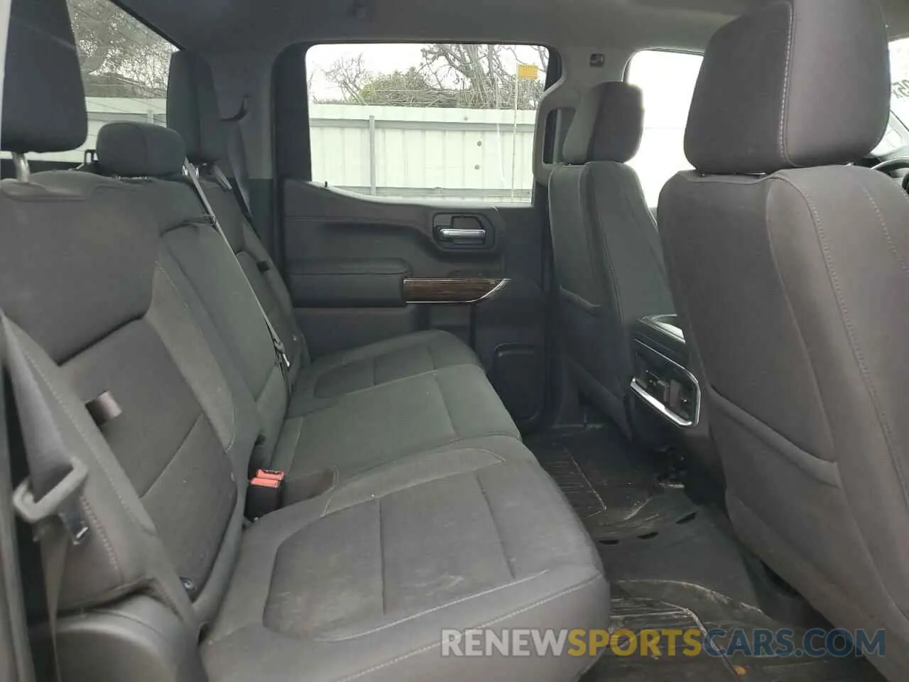 10 fotografías del automóvil dañado 3GTU9CED4MG445329 GMC SIERRA 2021