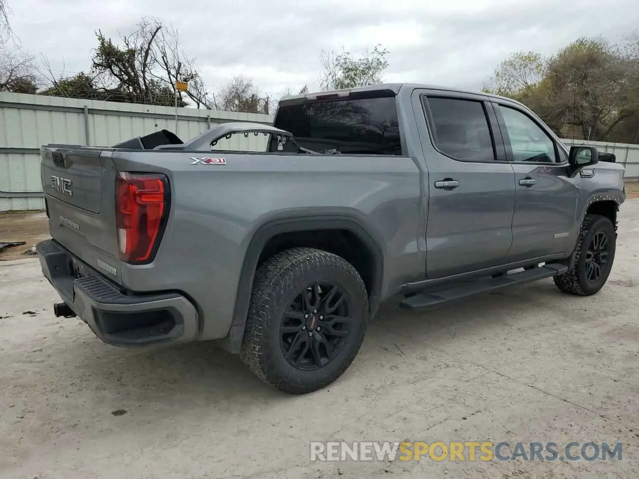 3 fotografías del automóvil dañado 3GTU9CED4MG445329 GMC SIERRA 2021